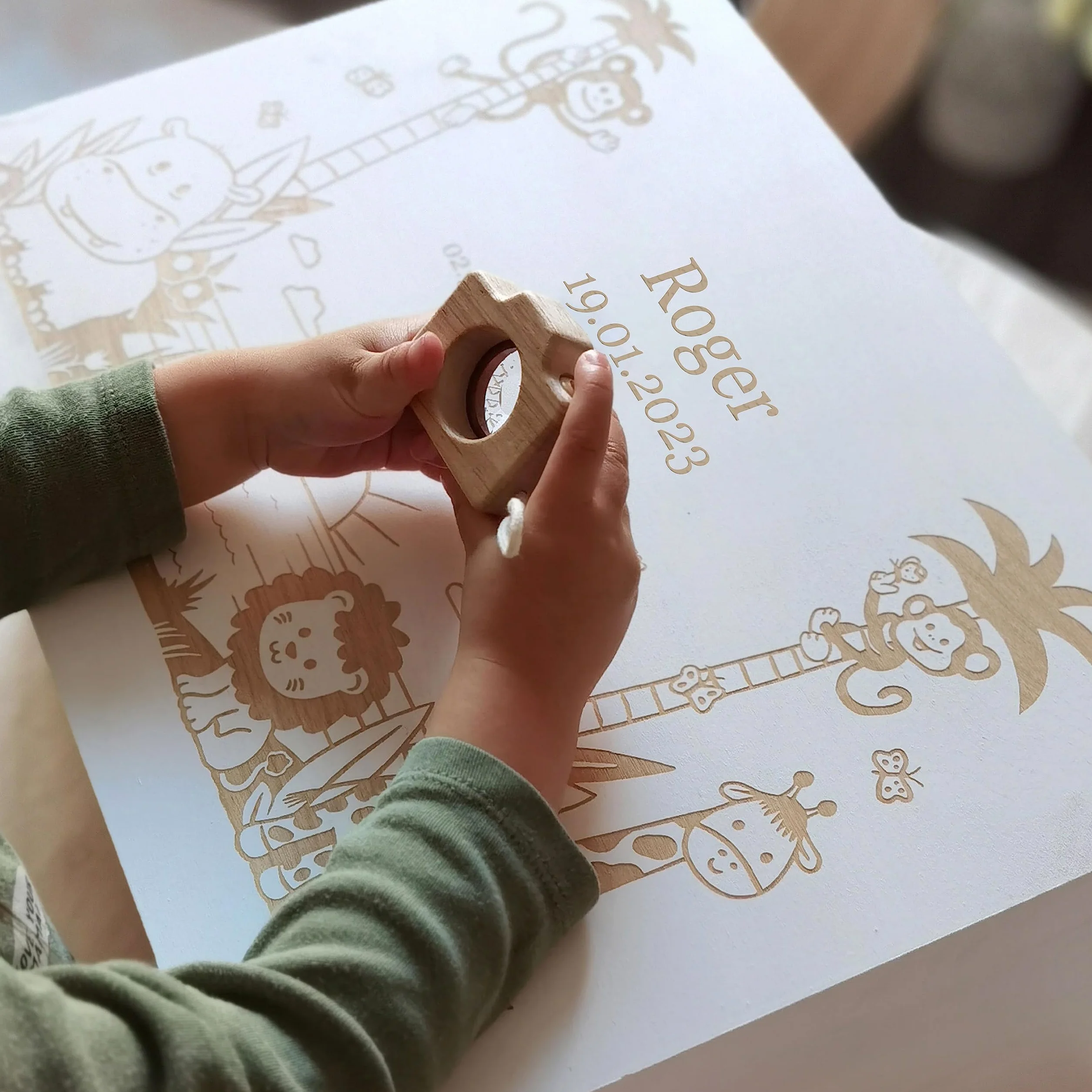 LAUBLUST Boîte à souvenirs bébé personnalisée - Cadeau de naissance avec prénom Jungle, tailles S M L XL - Boîte en bois naturel ou blanc FSC