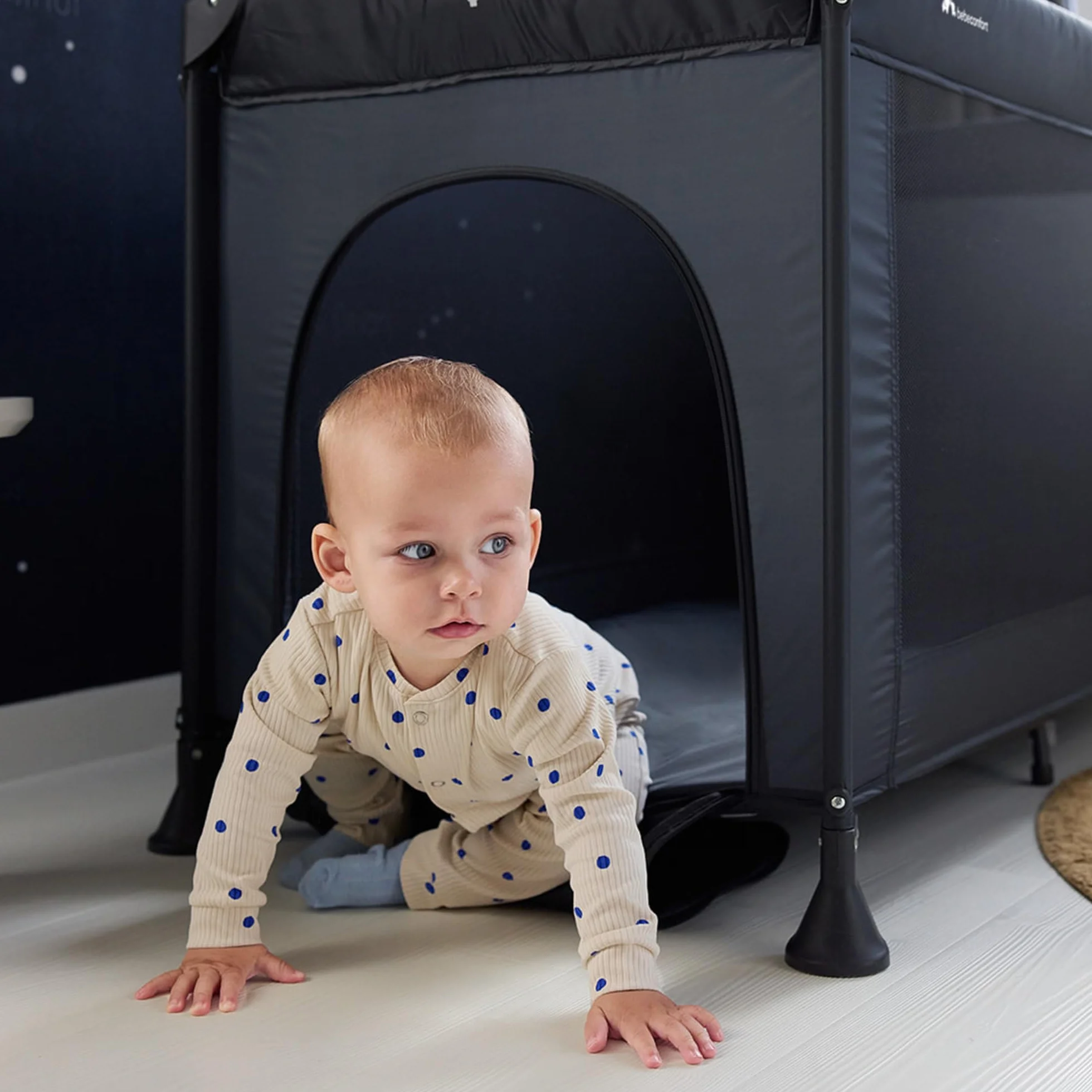 Bebeconfort Sweet Dreams Lit Parapluie Bébé 0-3 Ans 0-15 kg Léger Grand Matelas Ouverture Latérale Design Pliable Sac de Transport Inclus Mineral Graphite