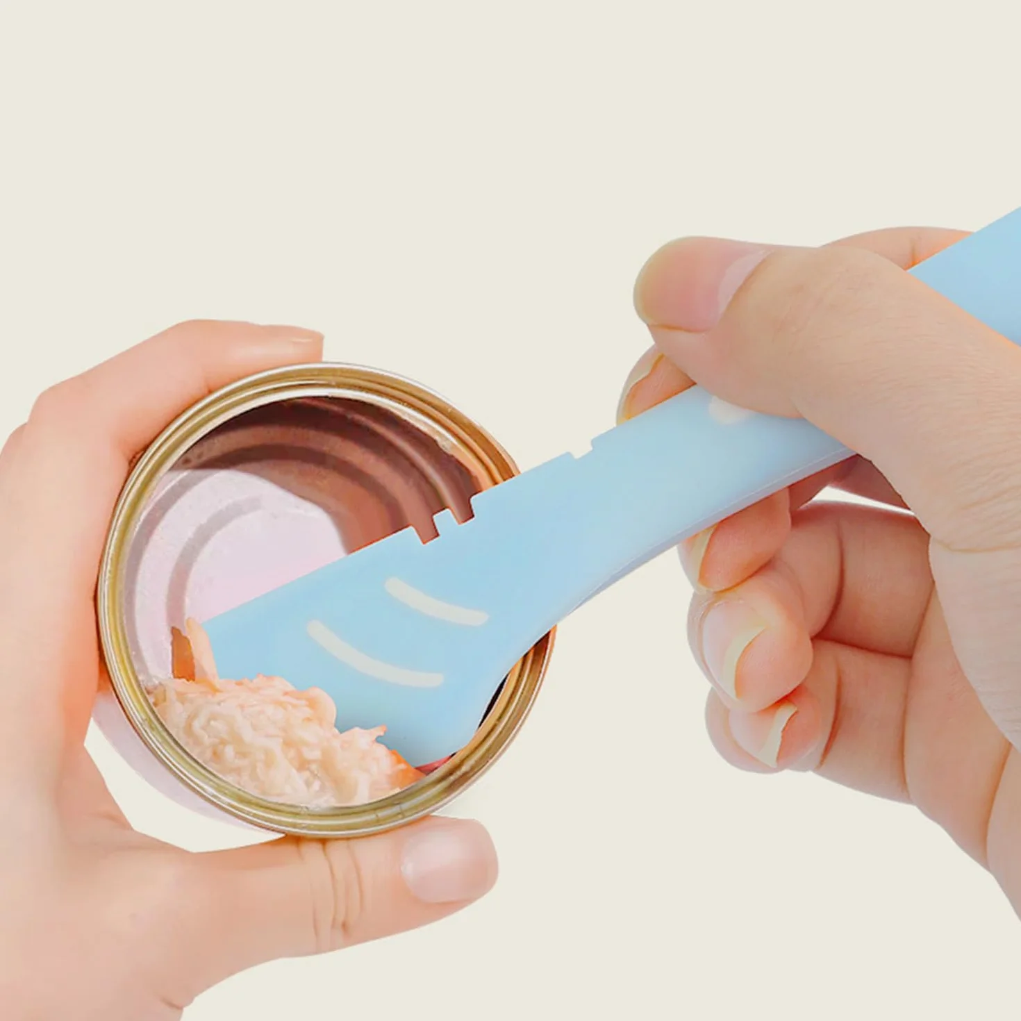 Couvercle Boite de Conserve Ensemble, 2 Pcs Couvercle Silicone et 1 Pcs Cuillères à Nourriture Pour Chat et 2 Pcs Portable Convient Ouvre-Boîte pour Snack Purée Fournitures