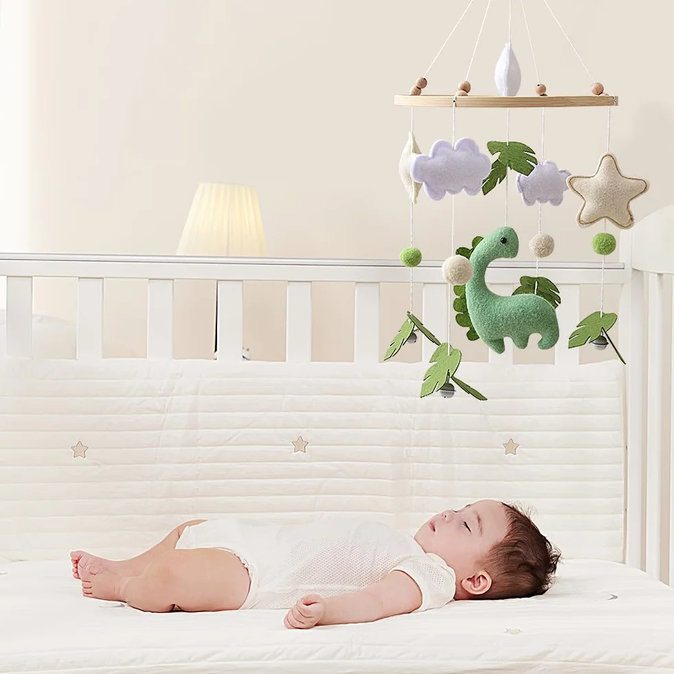 Mobile Lit Bébé Bois avec Feutre Dinosaures Feuilles Nuages Étoiles Clochette Cadeau Fille Garçon