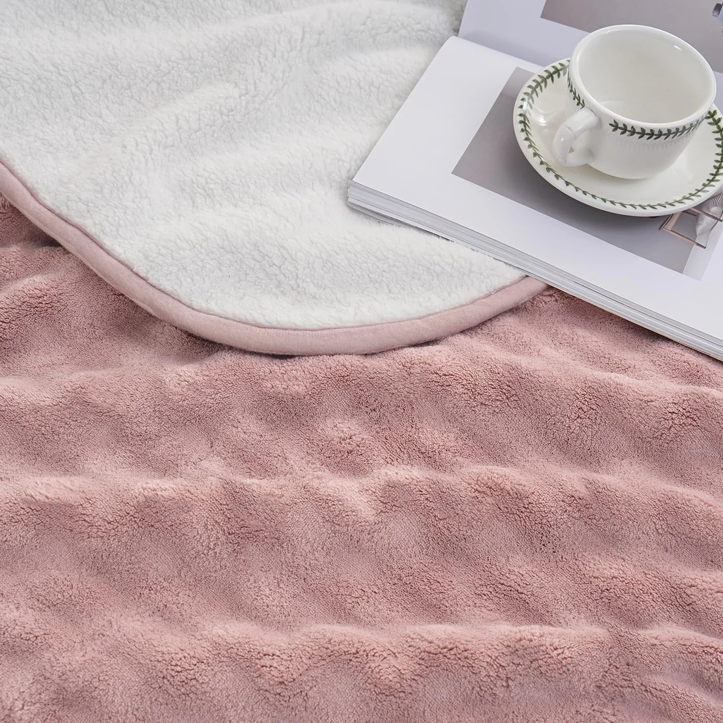 Couverture Imperméable pour Chien Motif 3D Bulles Réversible 76x101cm Rose Poussière