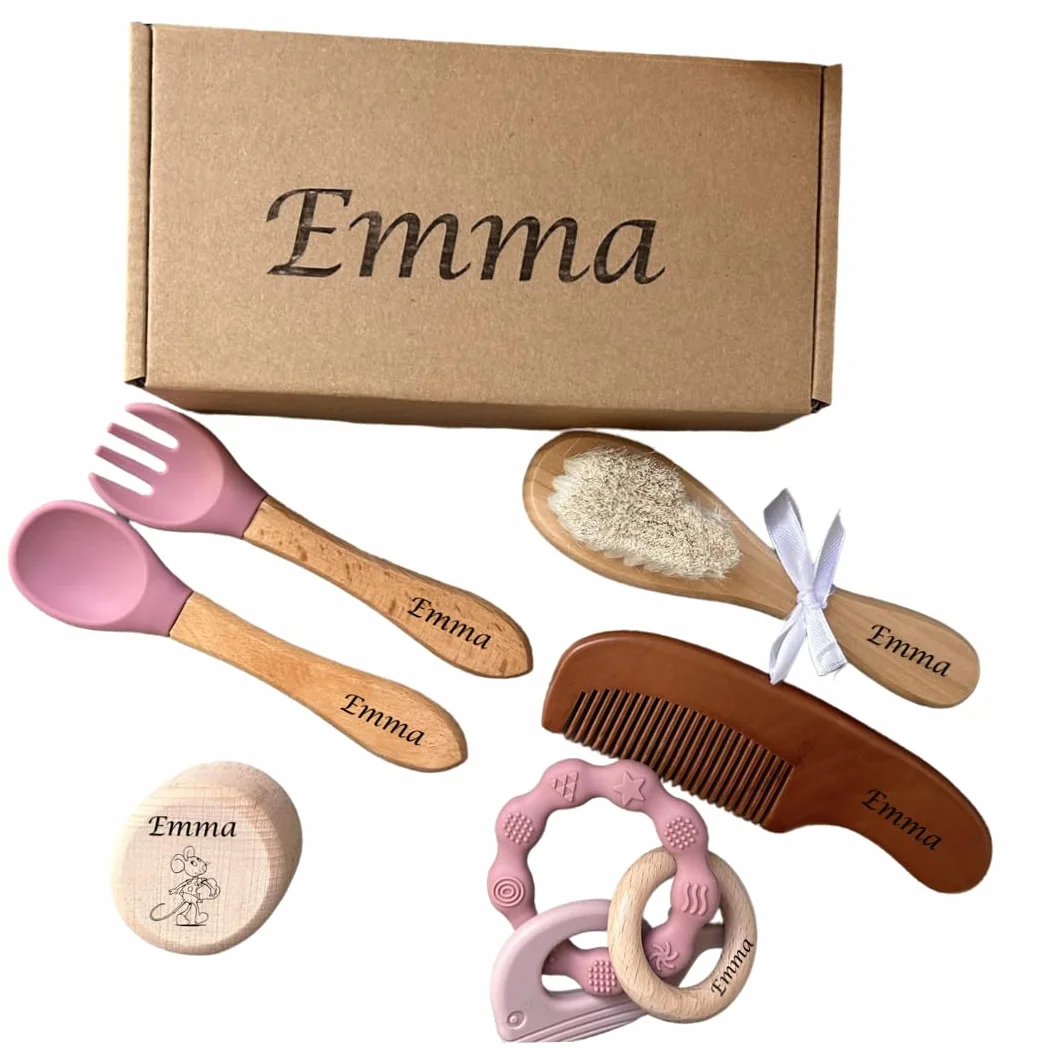 Coffret cadeau naissance bébé personnalisé prénom - brosse à cheveux, hochet, boite dents de lait, set de couvert