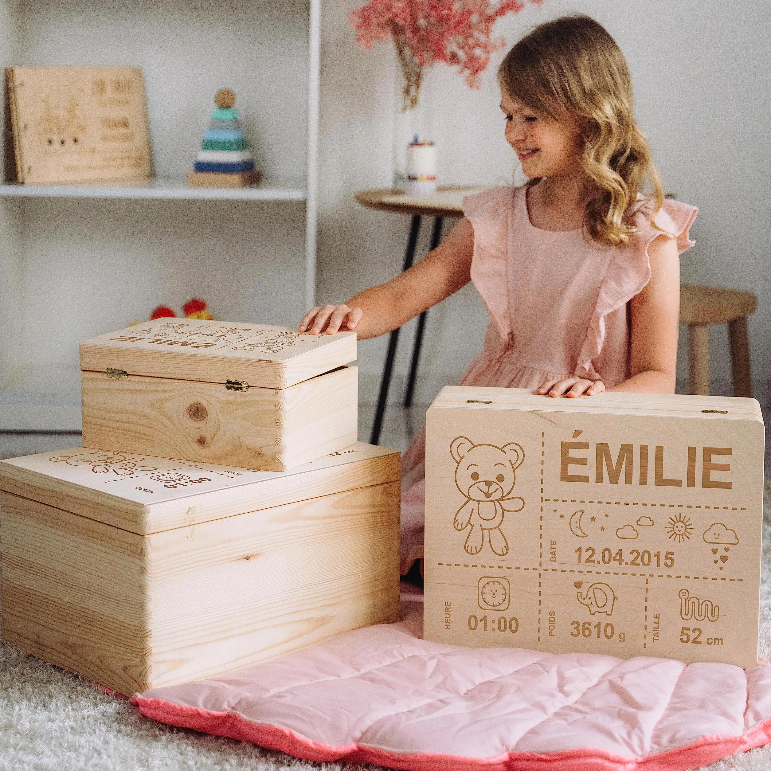 Boîte à souvenirs bébé personnalisée LAUBLUST - Cadeau de naissance avec prénom, ours en peluche, tailles S M L XL, bois naturel ou blanc FSC