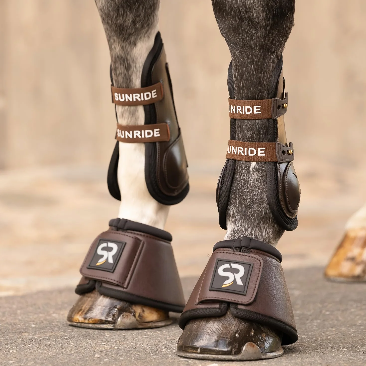 SUNRIDE Cloches de Sabot Set de 2 en Cuir véritable et néoprène pour Chevaux L/COB-Full Marron
