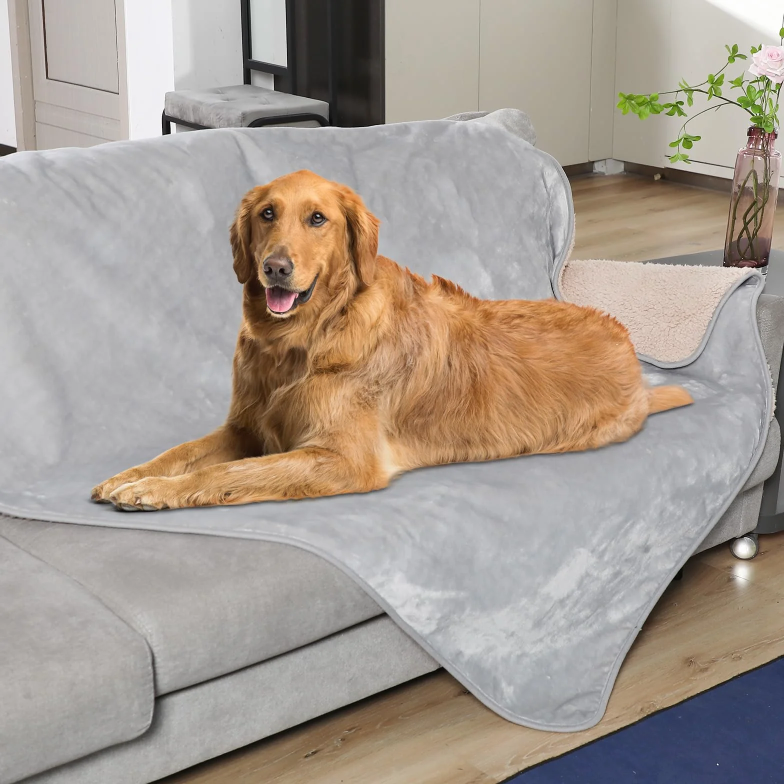 PETTOM Couverture Imperméable Chien 127x152 cm, Plaid Anti Pipi en Sherpa et Flanelle, Protège Canapé pour Chiens Chats, Lavable Gris Clair Ivoire