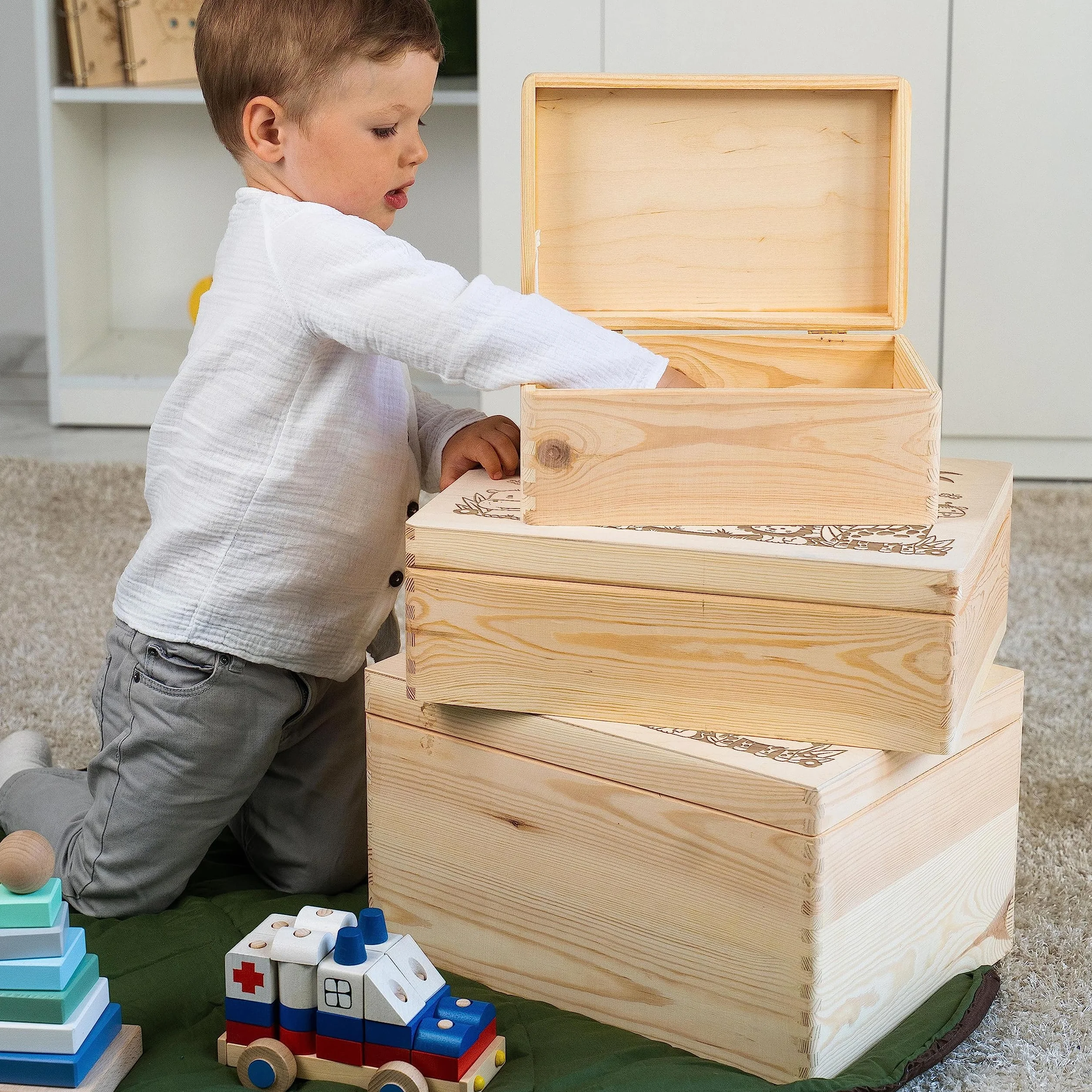 LAUBLUST Boîte à souvenirs bébé personnalisée - Cadeau de naissance avec prénom Jungle, tailles S M L XL - Boîte en bois naturel ou blanc FSC
