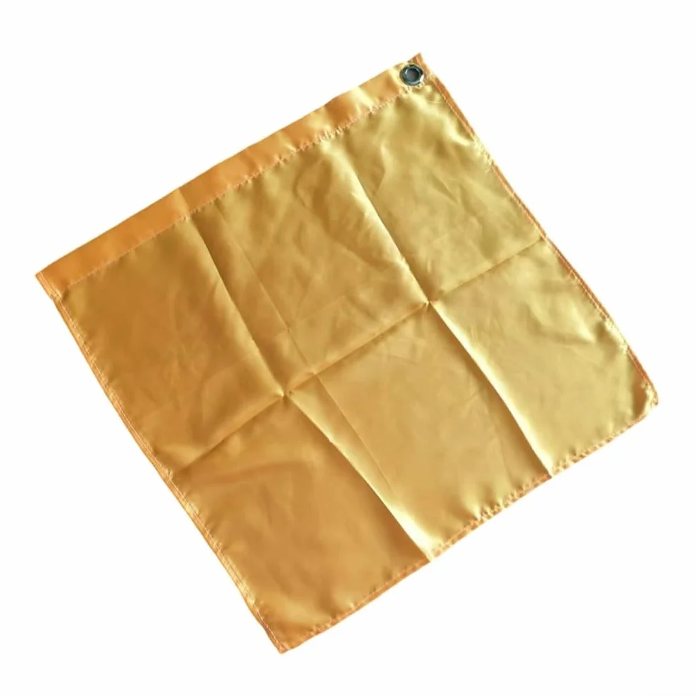 Drapeau dressage chevaux outil essentiel préparation obstacles équestres jaune