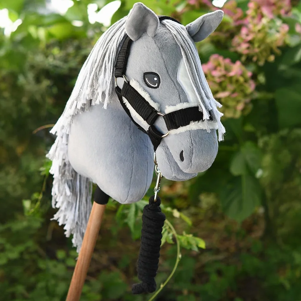 Ensemble d'accessoires Noir et Blanc pour Hobby Horse : Licol moumoute Noir avec Longe + Couverture Noire + Bonnet Anti-Mouches