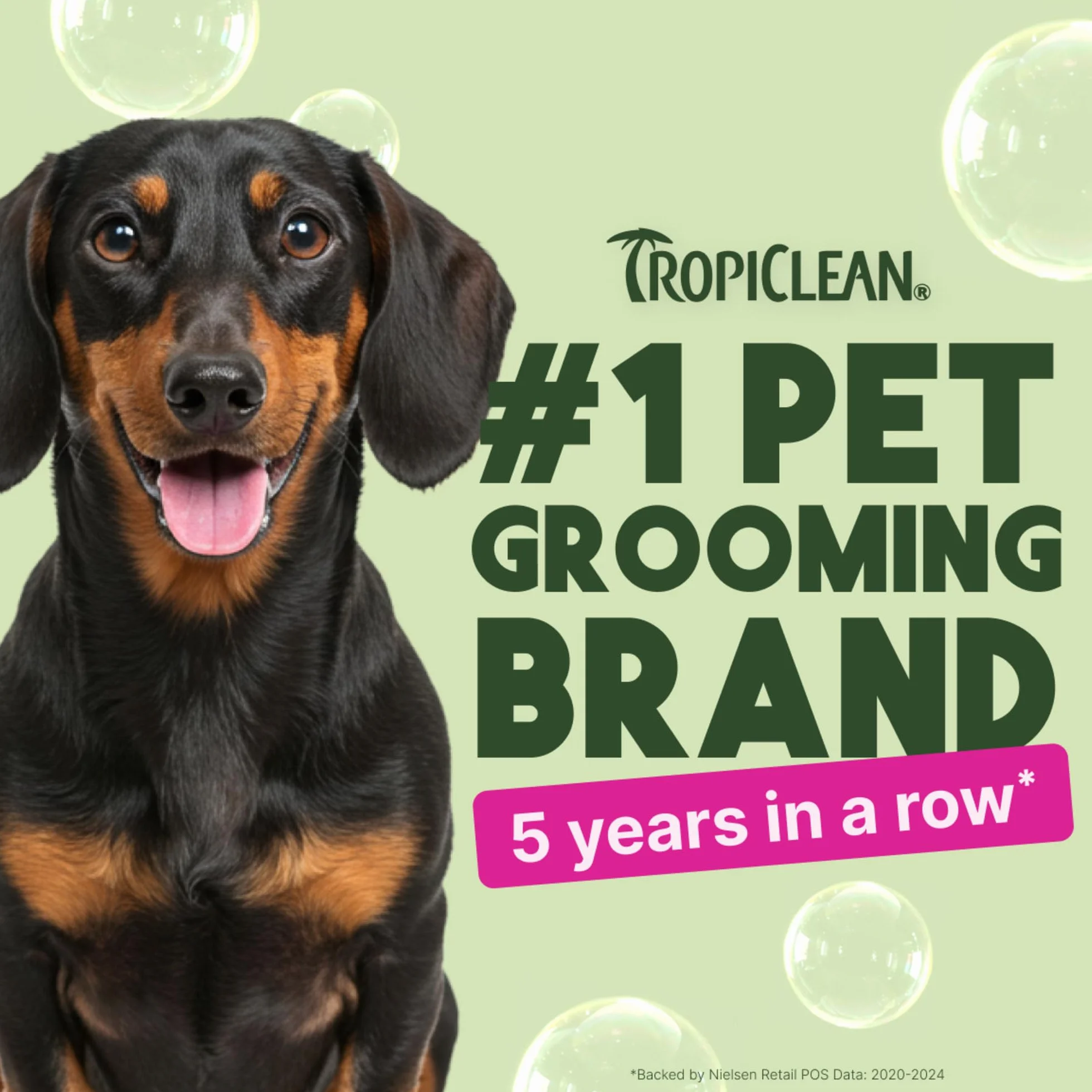 TropiClean Shampooing pour chiens et chats, nettoie et hydrate en profondeur, à base d’ingrédients naturels - Baies et noix de coco, 3,8 L