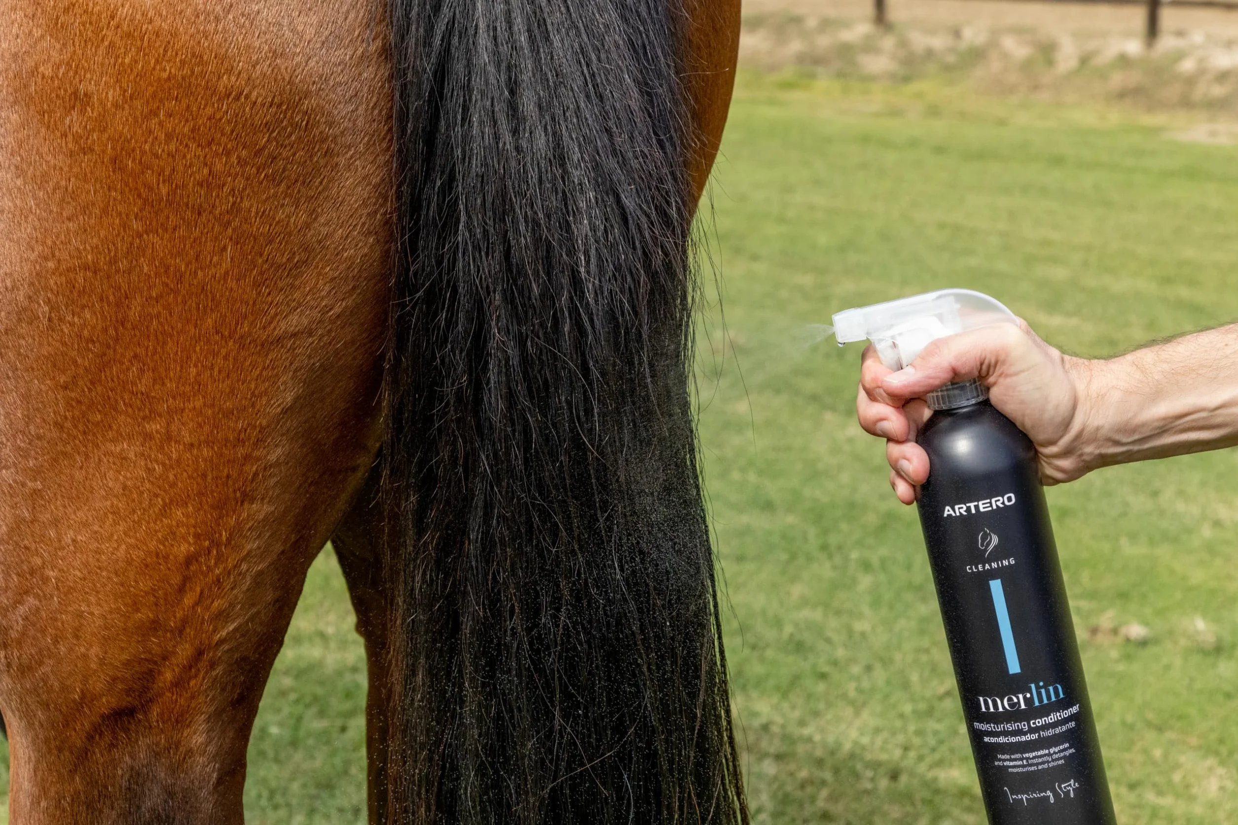 Artero Merlin 750 ml Spray démêlant pour queue et crinière cheval