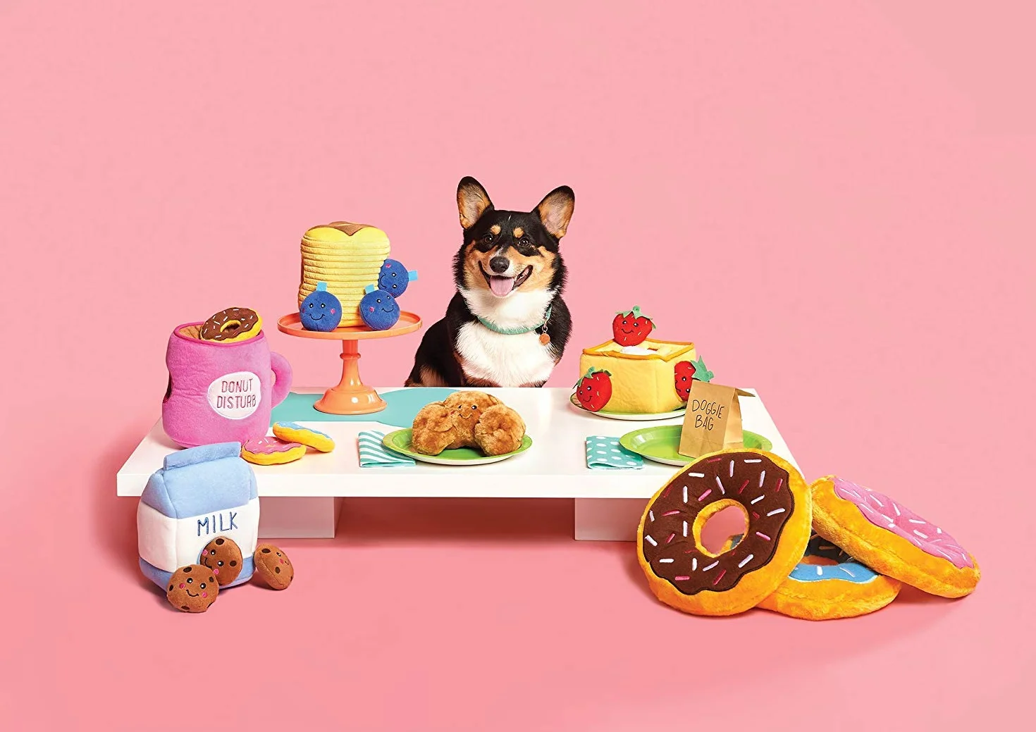 ZippyPaws - Food Buddies Burrow Jouet interactif couineur en Peluche pour Chien Motif café et donutz