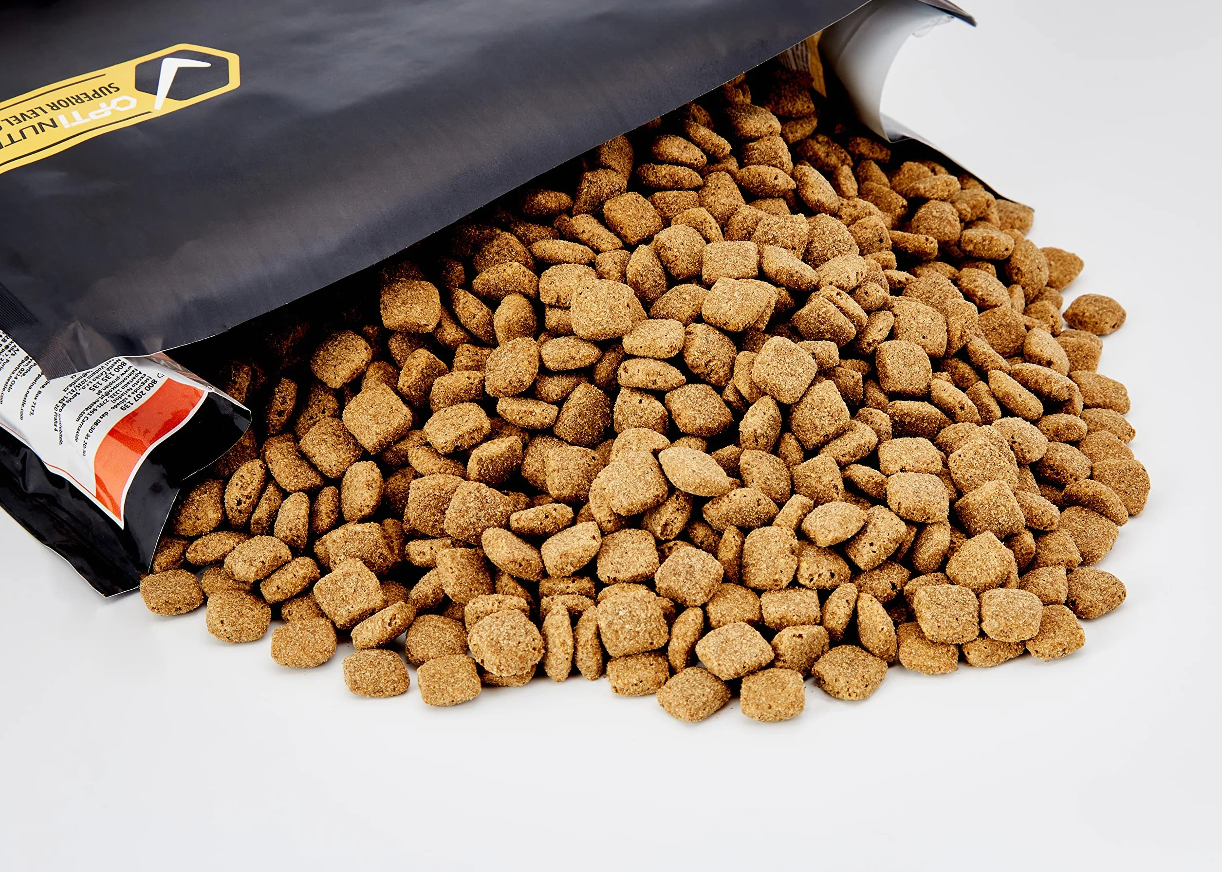 Purina PRO PLAN Adulte Toutes Tailles Light Stérilisé Aliment Sec pour Chien Gestion du Poids Riche en Protéines Faible en Matières Grasses Poulet 3kg