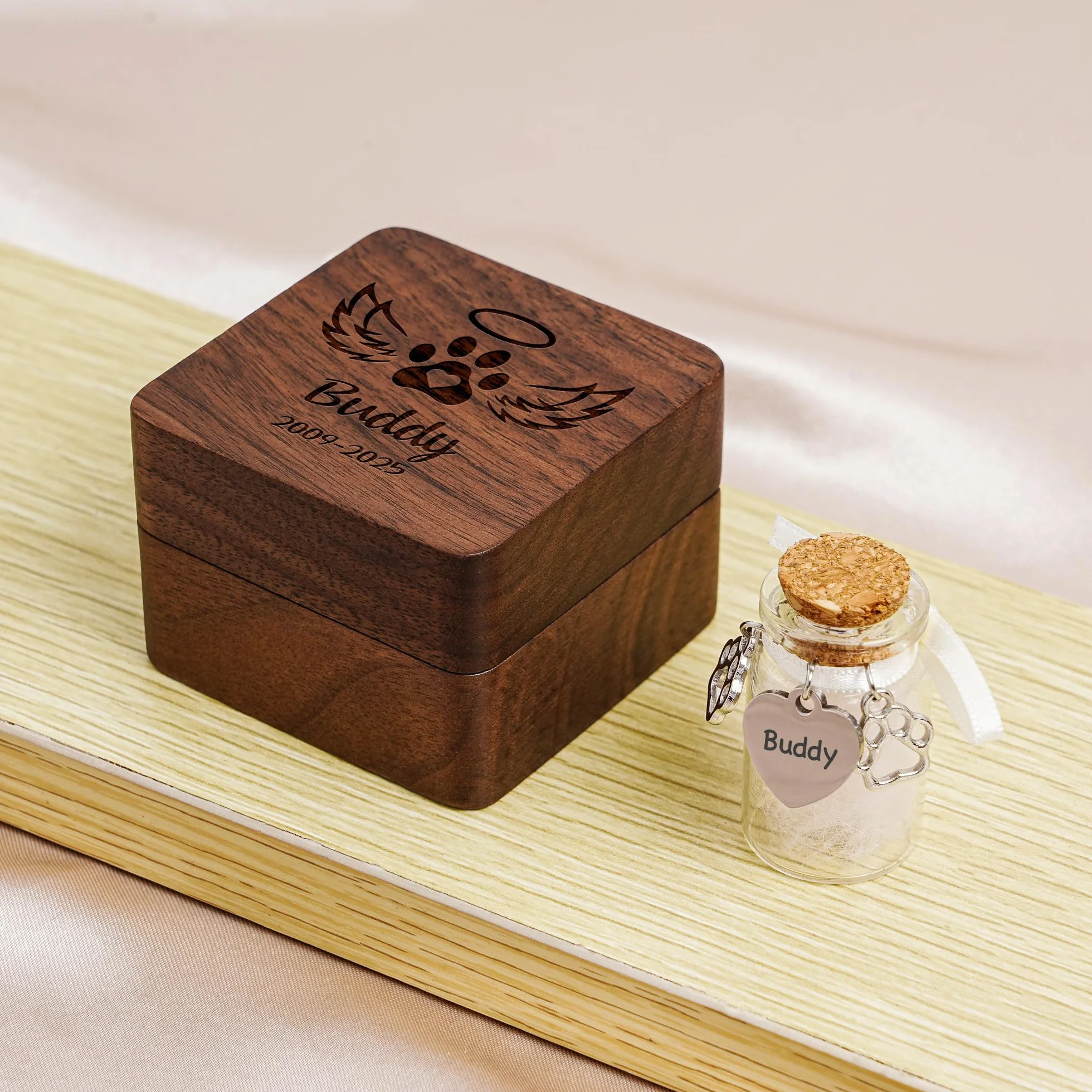 Boîte à souvenirs personnalisée en bois pour poils d'animaux chien chat - Cadeau compassion perte animal